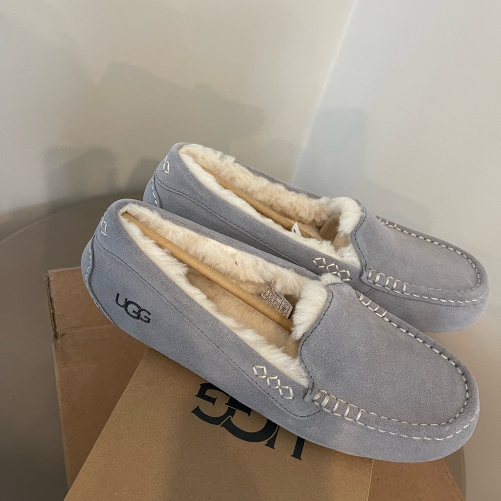 UGG Gray Suede Moccasin Slippers, brand new - Picture 2 of 5